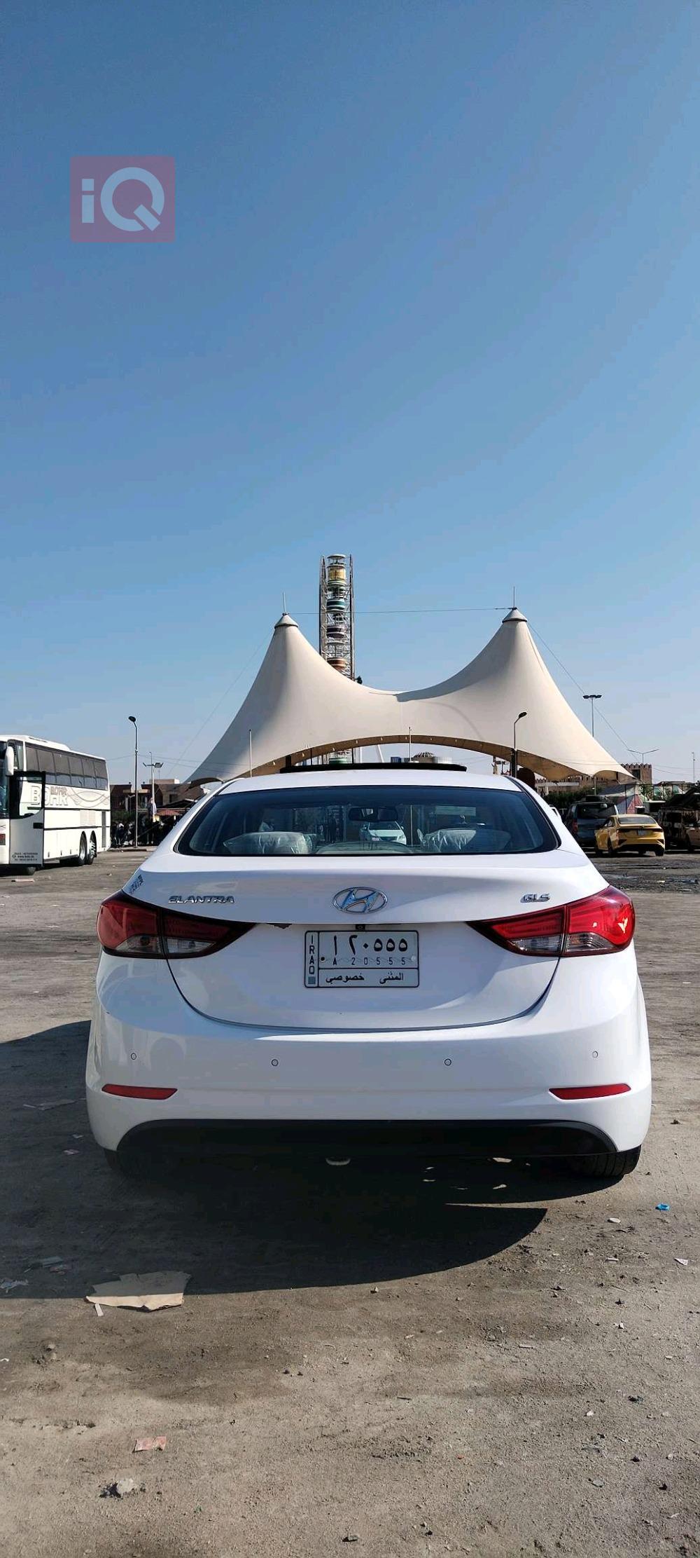 هیوندای ئەلەنترا